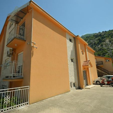 Tea Lux Apartment Kotor Ngoại thất bức ảnh