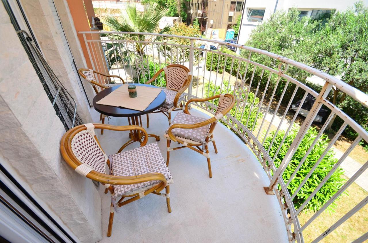 Tea Lux Apartment Kotor Ngoại thất bức ảnh